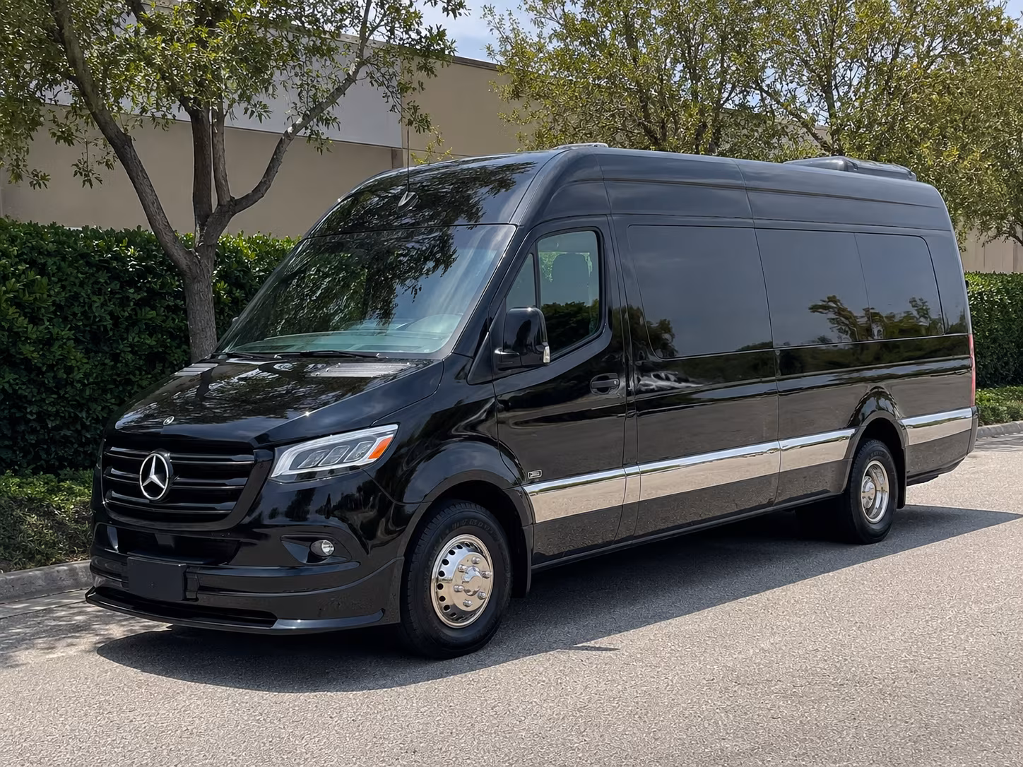 find the perfect transportation for your next corporate event 3