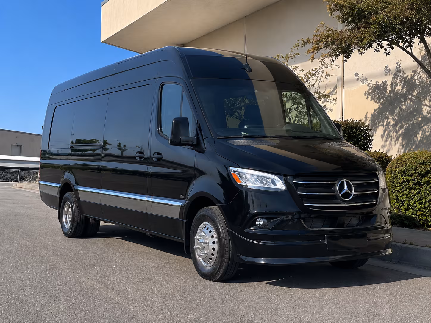 stockton 12 passenger sprinter van